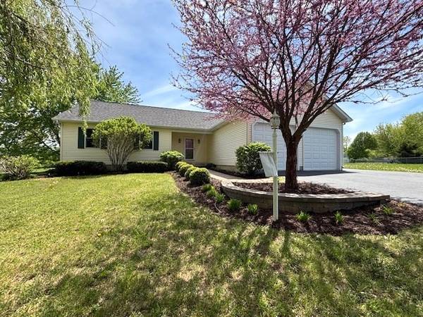 739 Cynthia DR, Sandwich, IL 60548