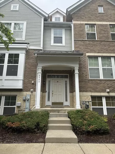 5588 Cambridge WAY, Hanover Park, IL 60133