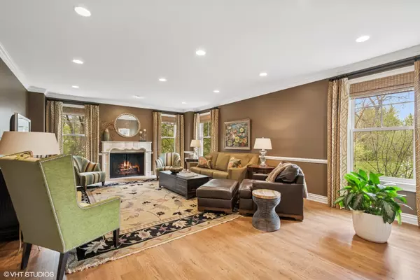 Northbrook, IL 60062,3324 Lakeside AVE