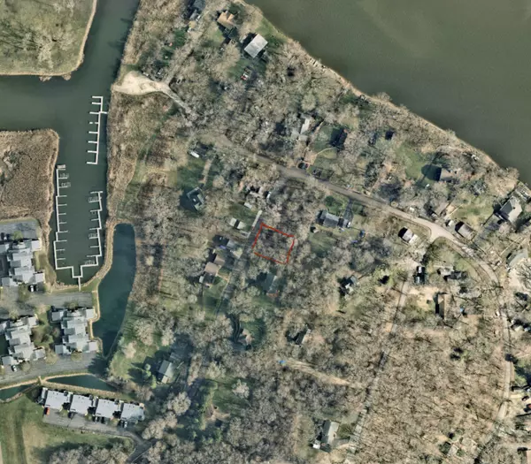 39175 N West End DR, Spring Grove, IL 60081