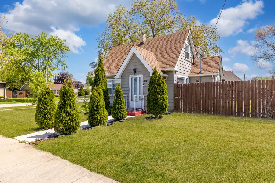 8601 Natchez AVE, Burbank, IL 60459