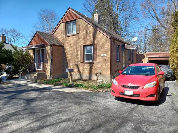Clarendon Hills, IL 60514,372 55th ST