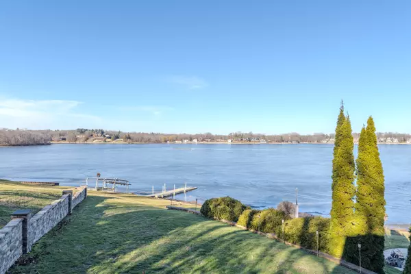 Lake Villa, IL 60046,25402 W Dering LN