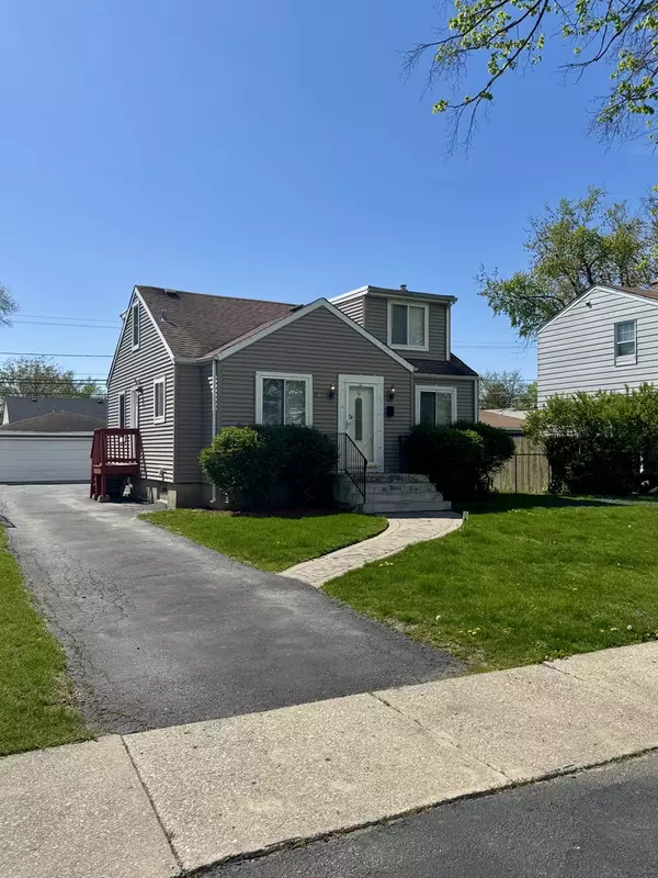 2432 S 13TH AVE, Broadview, IL 60155