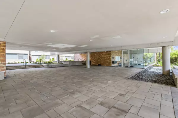 Highland Park, IL 60035,2020 St Johns AVE #507