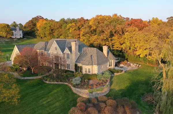 4N749 Old Farm RD, St. Charles, IL 60175
