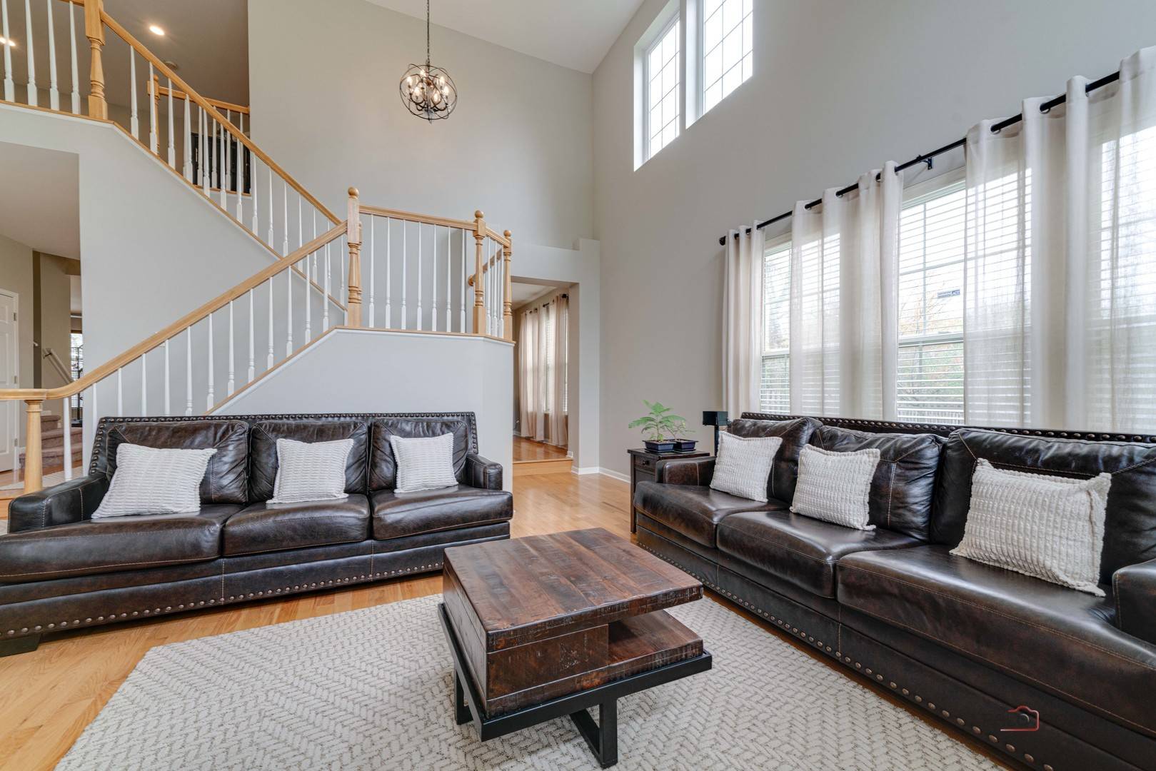Green Oaks, IL 60048,14460 Post Oak CT