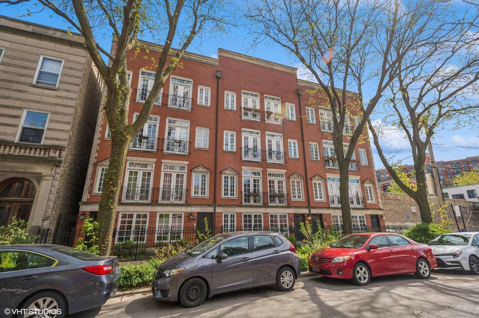 741 W Aldine AVE #4, Chicago, IL 60657