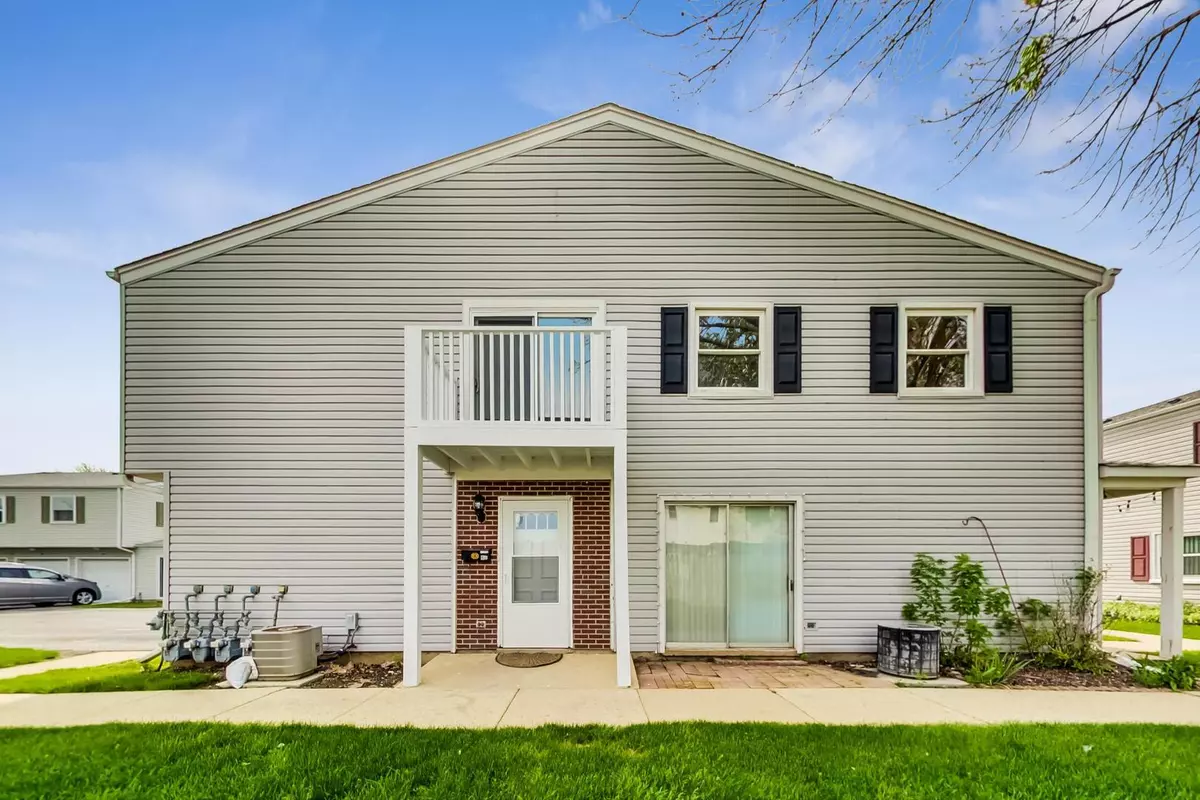 Bartlett, IL 60103,151 Peter CT #D