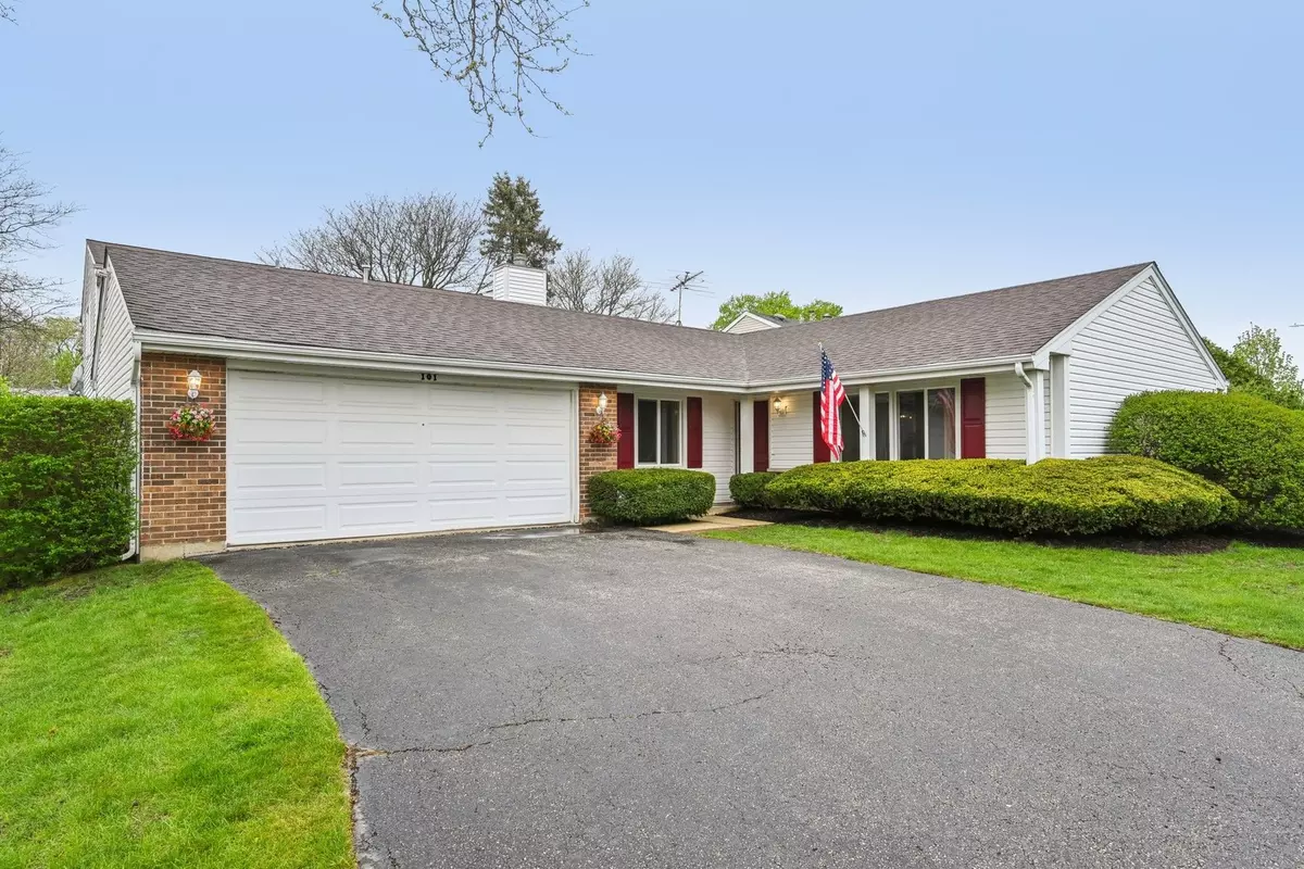 Rolling Meadows, IL 60008,101 Heather CT