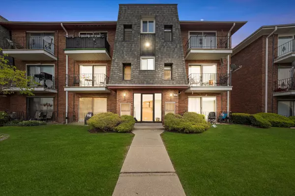 Alsip, IL 60803,11915 S Lawndale AVE #2C4