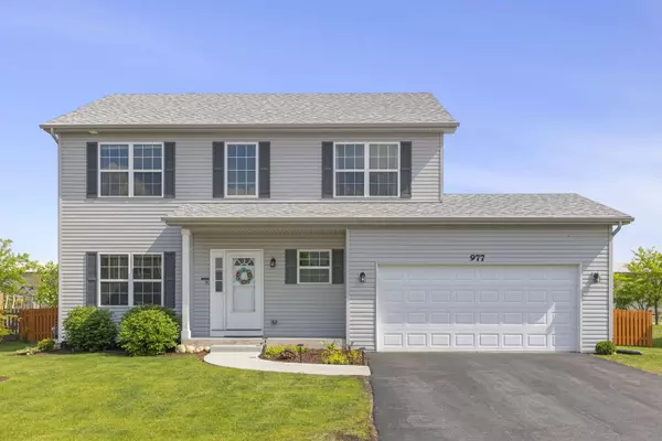 977 Amethyst LN, Montgomery, IL 60538