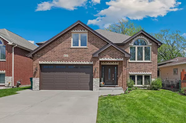 8545 Parkside AVE, Burbank, IL 60459