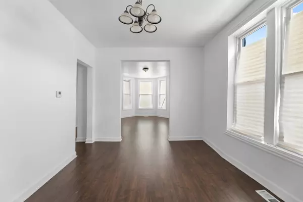 Chicago, IL 60636,6401 S Laflin ST