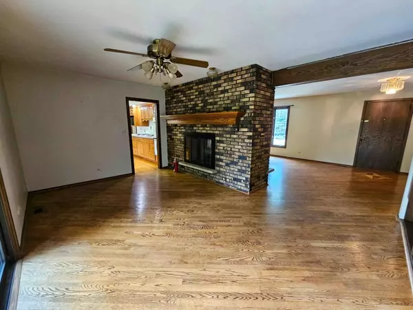 Wauconda, IL 60084,26241 W Bonner RD