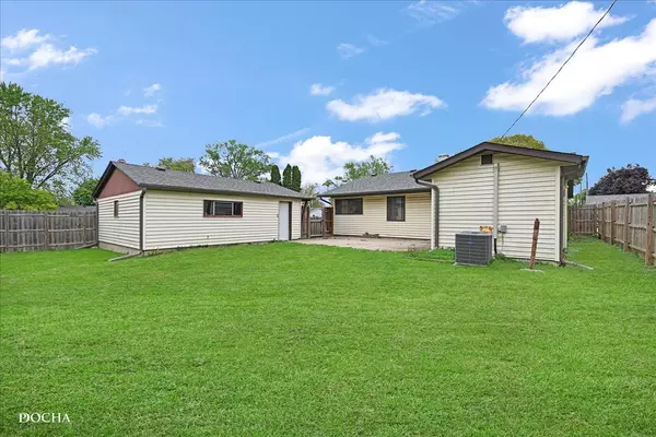 Ottawa, IL 61350,1323 Chippewa DR