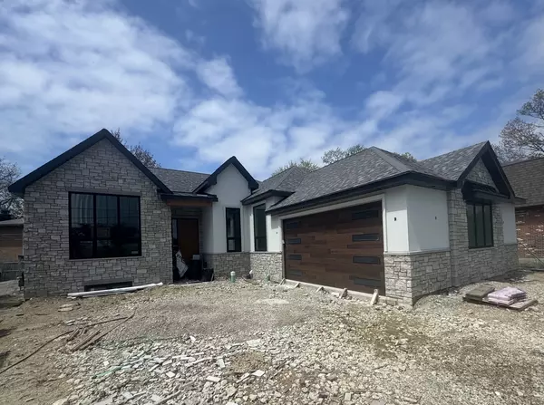 818 Green Bay RD, Highwood, IL 60040