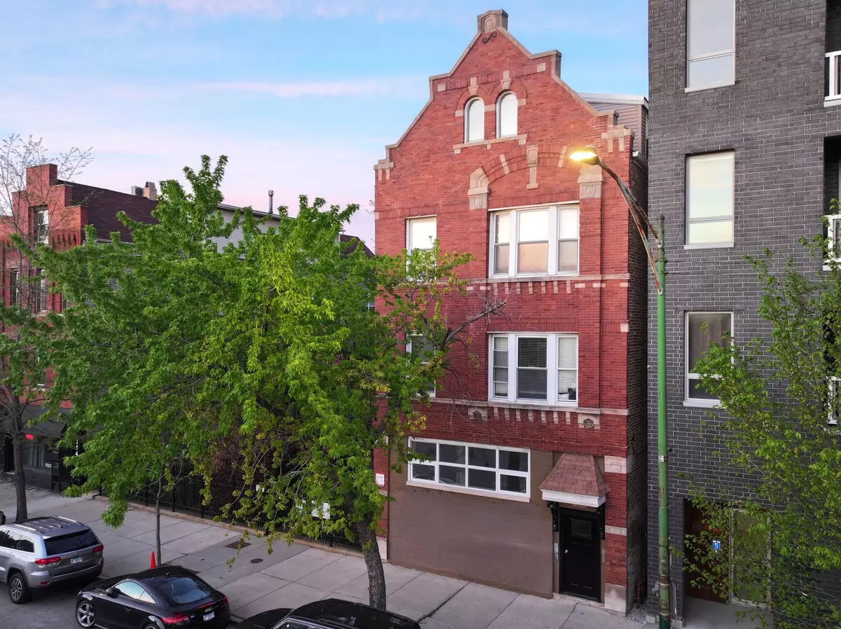 Chicago, IL 60622,1435 N Ashland AVE