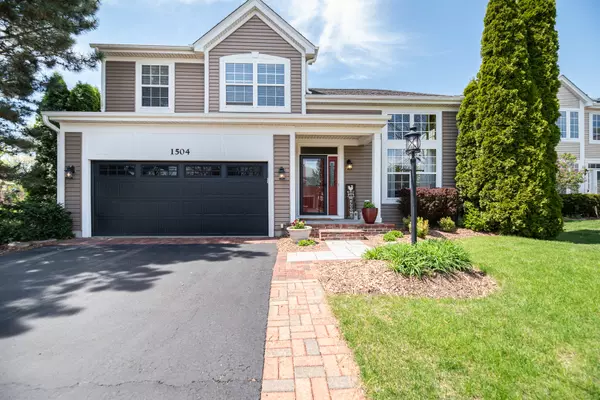1504 Arlington LN, Gurnee, IL 60031