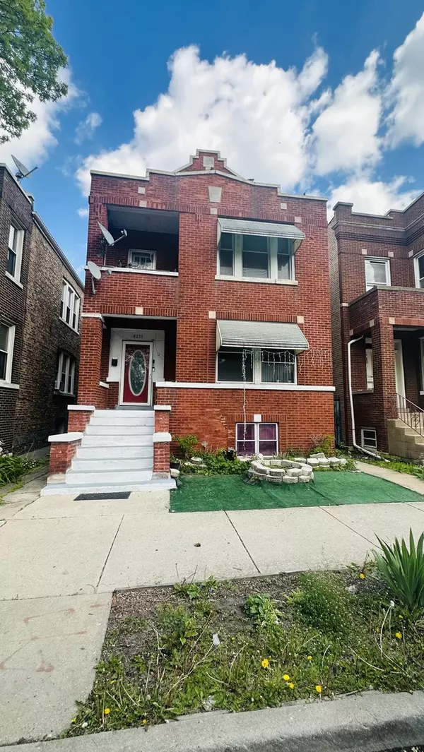 Chicago, IL 60632,4233 S California AVE