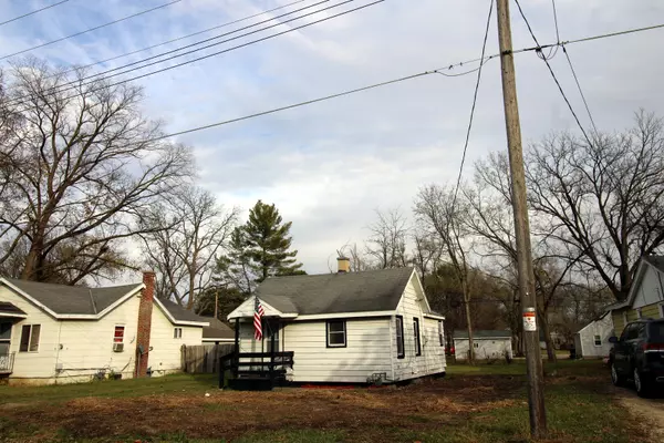 South Beloit, IL 61080,215 S Moore ST