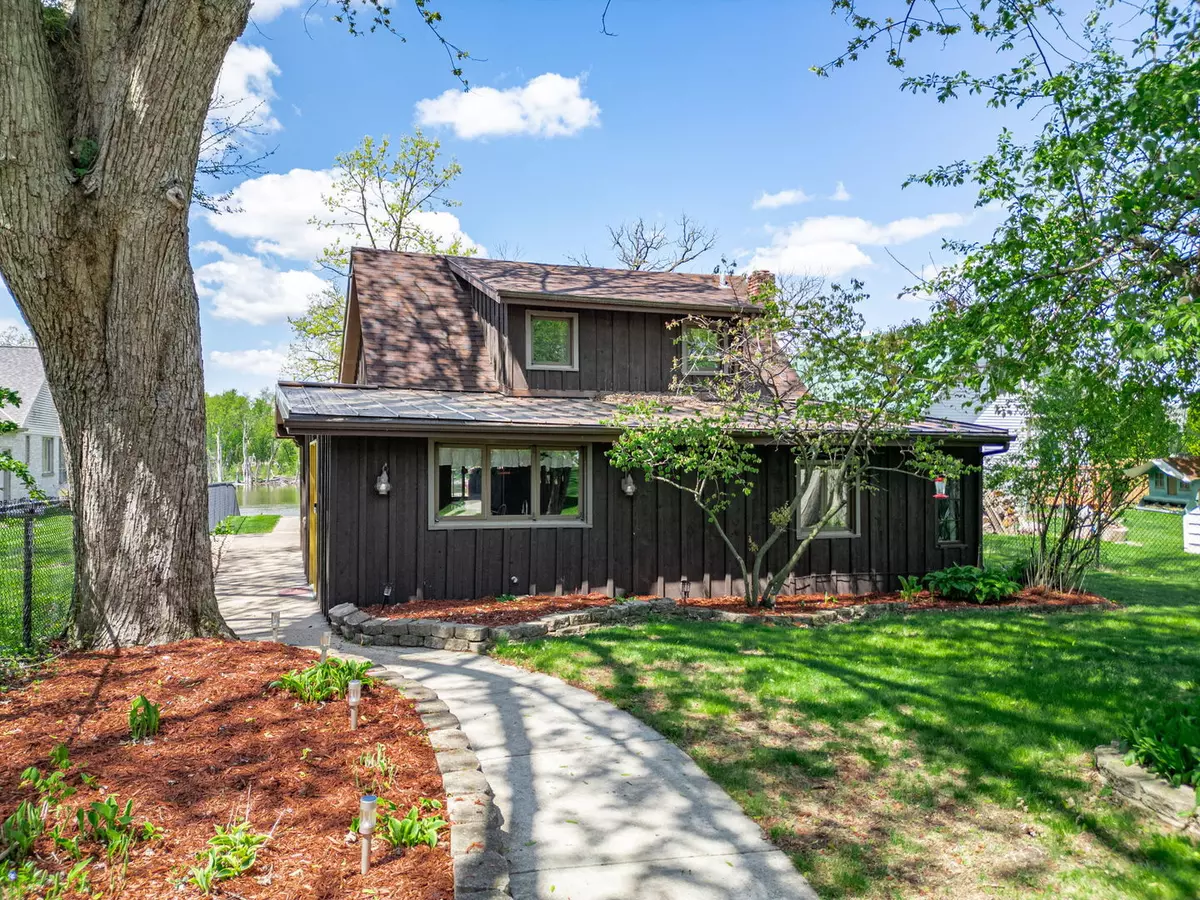 Machesney Park, IL 61115,10632 Ventura BLVD