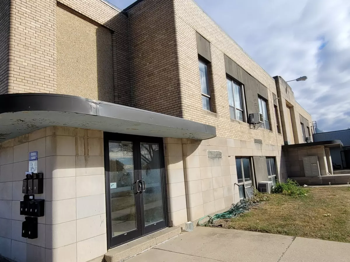 Lasalle, IL 61301,345 6th ST #202