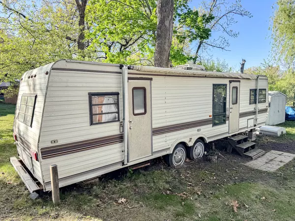 Sublette, IL 61367,5/493 Woodhaven