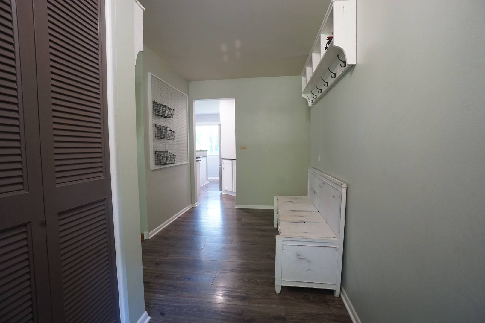 Cary, IL 60013,329 W Margaret TER