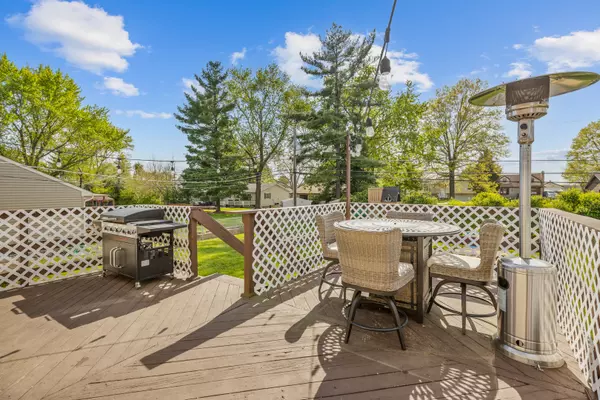 Oakwood Hills, IL 60013,5611 Oak Park RD