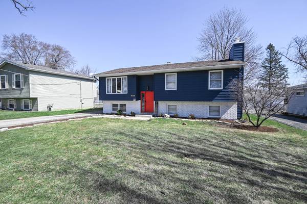 Antioch, IL 60002,107 Bridgewood DR