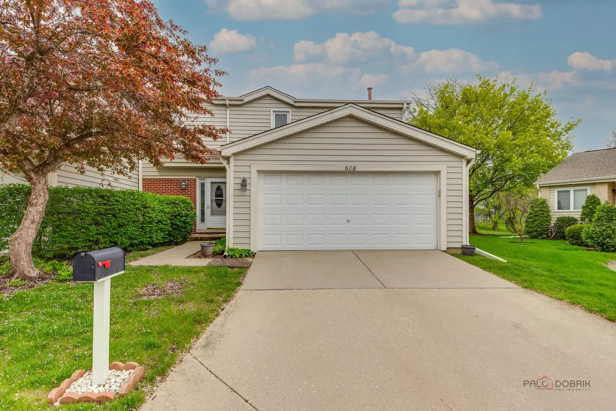 Hoffman Estates, IL 60169,608 Claridge CIR