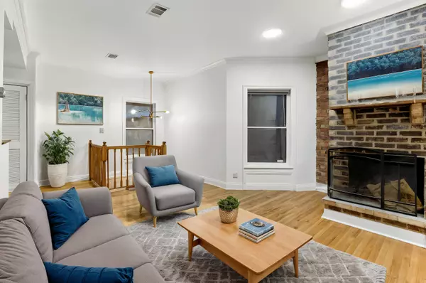 Chicago, IL 60657,2941 N Sheffield AVE #1