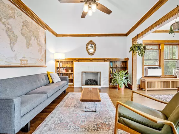 Chicago, IL 60640,5406 N Glenwood AVE #3N