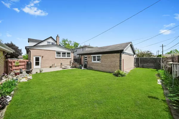 Burbank, IL 60459,6125 W 82nd PL