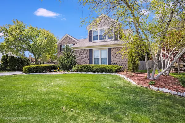 Mundelein, IL 60060,1770 Oxford DR