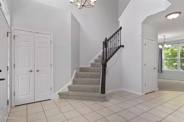 Bolingbrook, IL 60490,1501 WATERSIDE DR