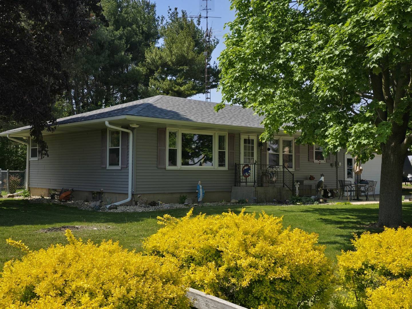 306 N Main ST, Arlington, IL 61312