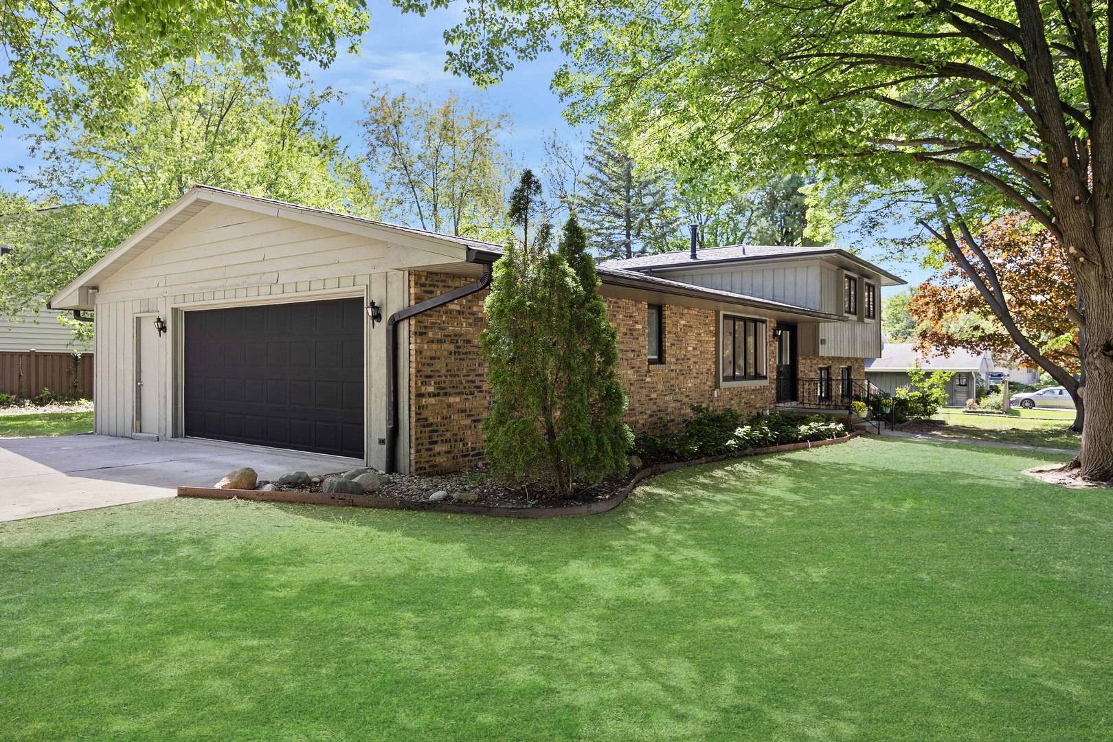 Normal, IL 61761,1411 Westview DR
