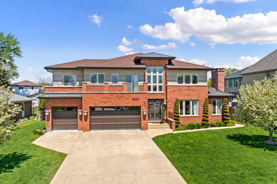 8260 W Argyle ST, Norridge, IL 60706