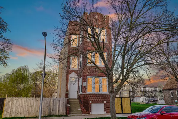 1315 S Kolin AVE, Chicago, IL 60623