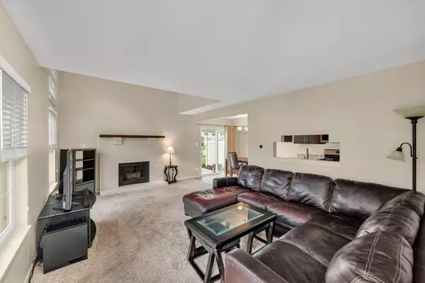 Tinley Park, IL 60487,8530 Westberry LN