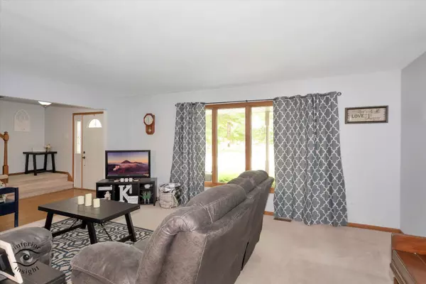 Coal City, IL 60416,975 S Laura LN