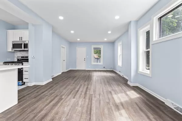 Rockford, IL 61104,1722 Charles ST