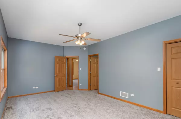 Beecher, IL 60401,1073 Hawthorne AVE