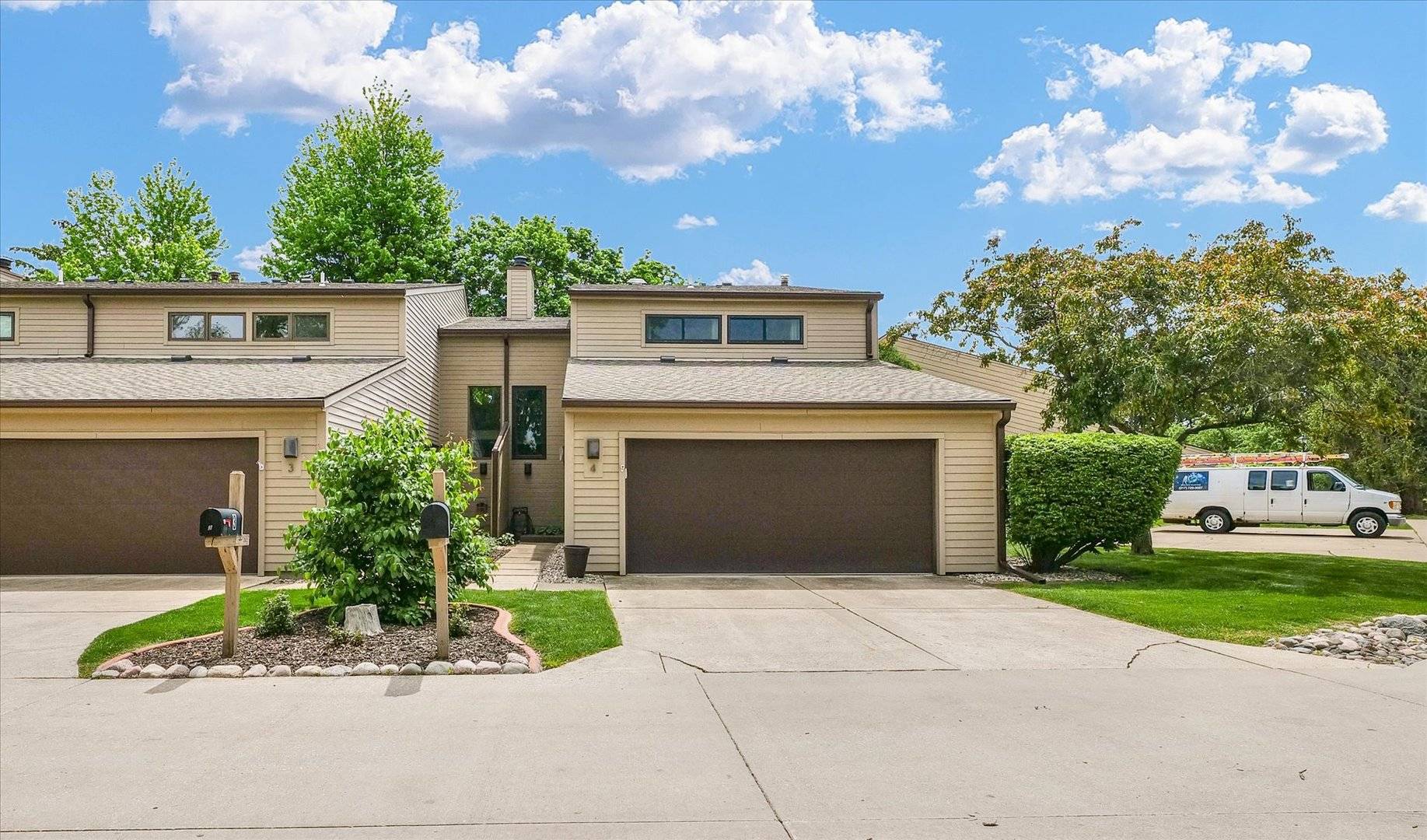4 Briar Hill CIR #4, Champaign, IL 61822