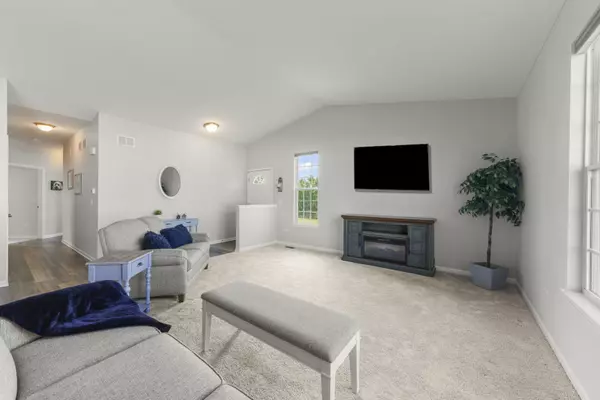 Bolingbrook, IL 60490,7 SOLARA CT