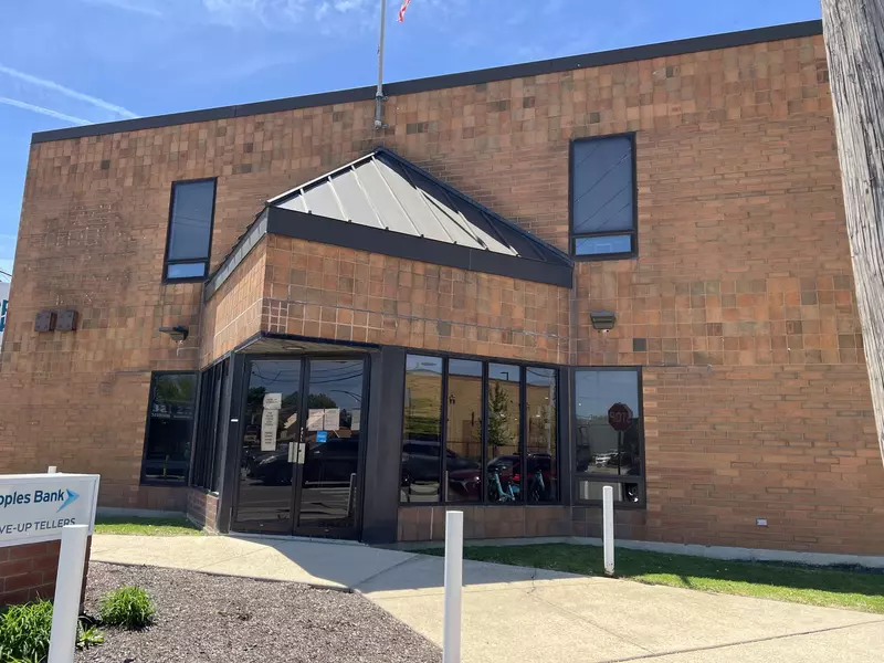 5400 S Pulaski DR, Chicago, IL 60629