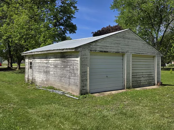 Paxton, IL 60957,427 E Spruce ST