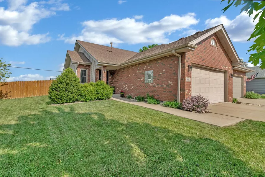 506 Flanagan DR #A, Minooka, IL 60447